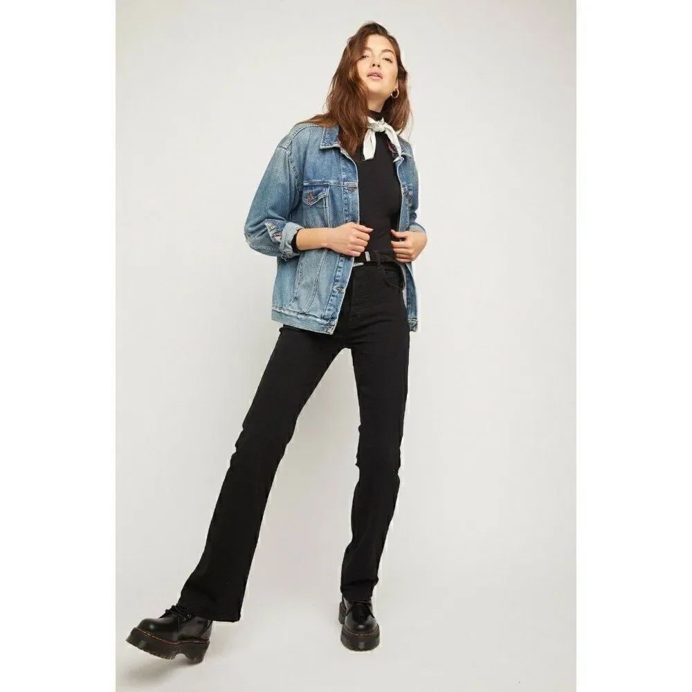 NWT FREE PEOPLE WE THE FREE Sz 27 FRENCH GIRL FLARE JEANS SATURATED BLACK